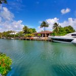PAge-7-TOP_014_Direct-access-to-Biscayne-bay