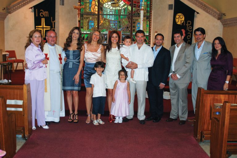 Angela Torre de Sanchez-Mayans, Padre Jose Hernando, Patricia Manterola, Yovanka Sanchez, Monika Sanchez, Matias & Alessandra Perez, Otto Seijas, Ricardo Seijas, Ruben Gonzalez, Jesus Perez & Astrid Seijasz