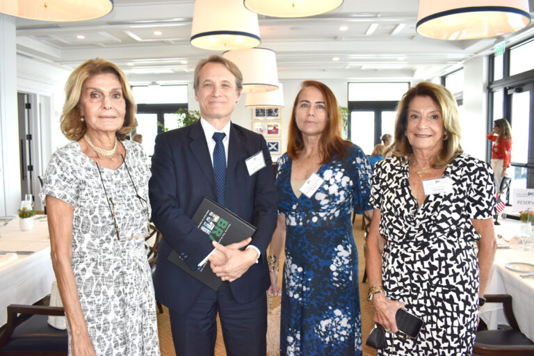 Maria Ines Dal Borgo, Andre Odenbreit, Gilda Arango de Souza & Gloria Johnson