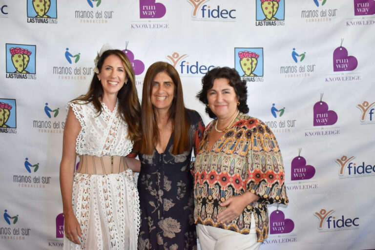 Florencia Badino, Roxana Stamboulian & Paulina Montes