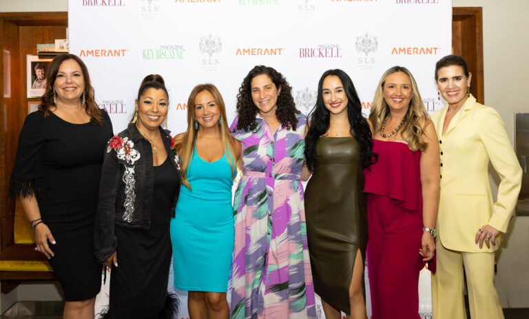 Adriana Verdeja, Emily Zubi, Paula Silveira, Kadie Black, Madison Gardner, Estrellita S. Sibila, Ana VeigaMilton