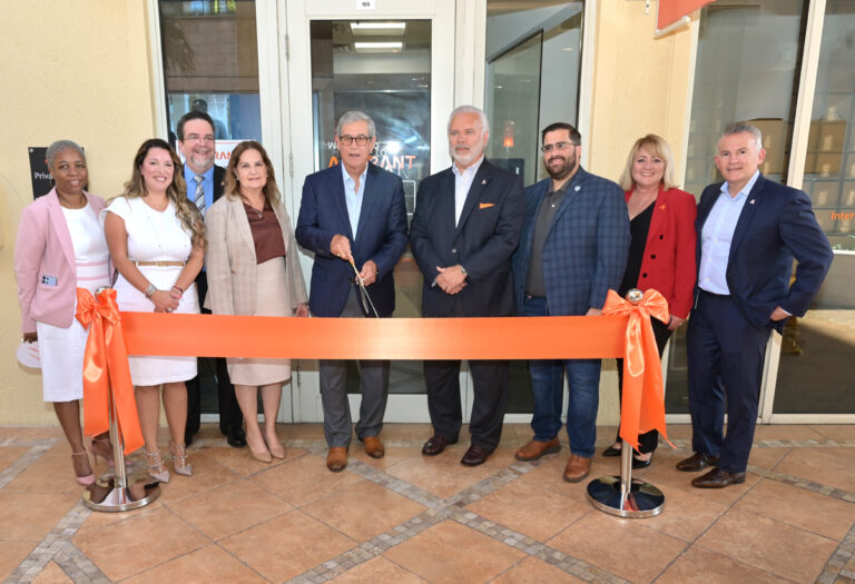Juliet Ventour, Lenya Suarez Rojo, Alberto Velaz, Mayra Mesa, Mayor Joe Rasco, Jerry Plush, David Leyte-Vidal, Tairis Alsina & Howard Levine