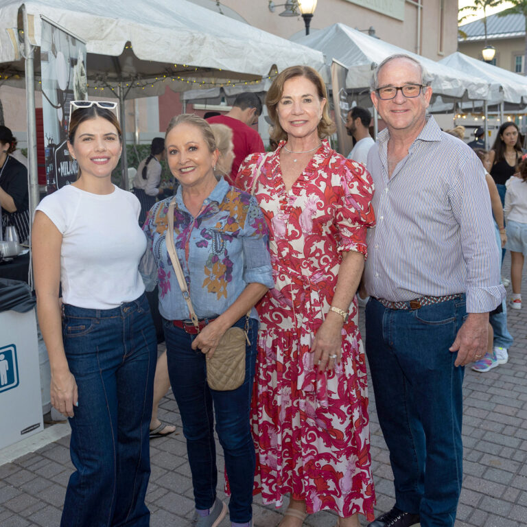Liliana Mahecha, Clarita Serrano, Mary Jo & Roberto Zamora