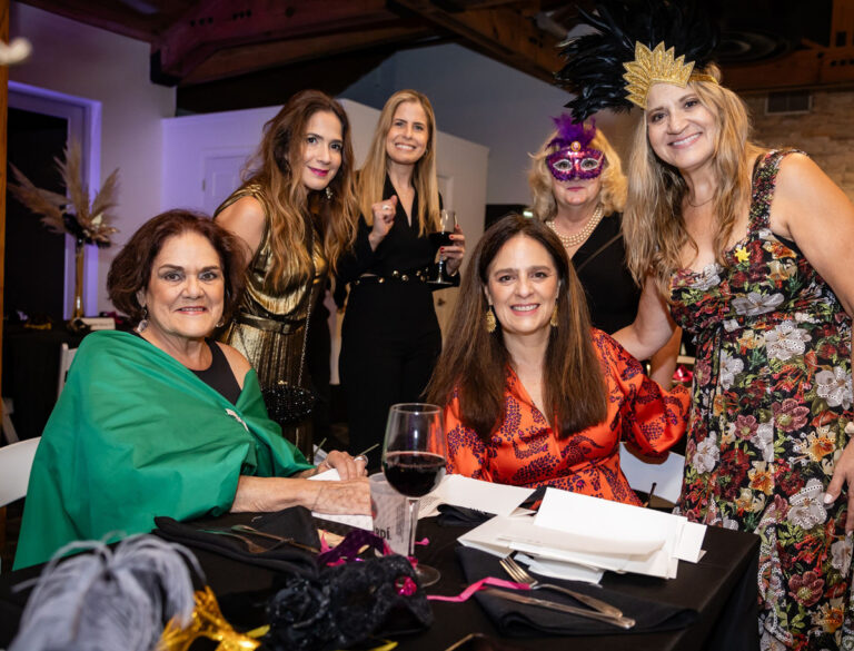 Marilyn Borroto, Yadira Henriquez, Paula Barreto, Libsen Rodriguez, Susana Braun & Vivian Galego-Mendez