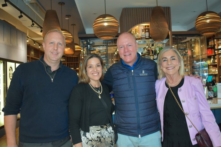 Derek Flint, Mayte Thorton, Didier Guiaux & Mary Tague