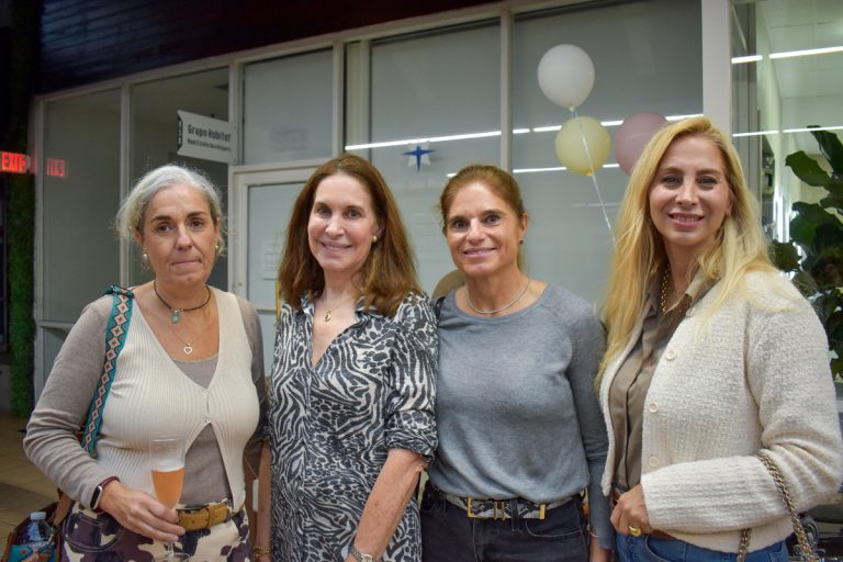 Carmen Garcia, Simonetta Loret de Mola, Andra Tavara & Amelita Courtney