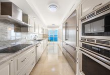 Mar Azul Key Biscayne: Renovated Top-Floor Oceanfront Residence